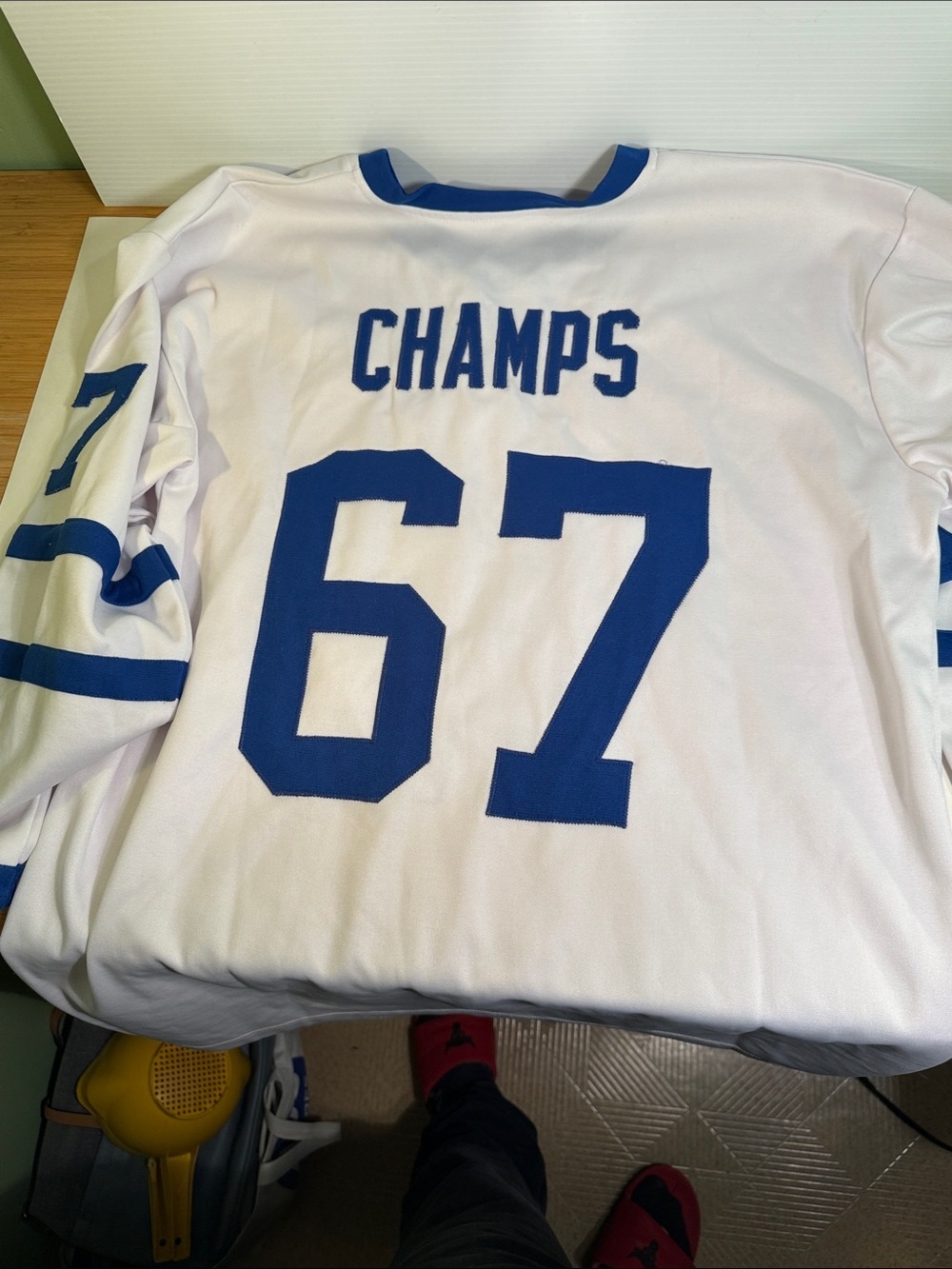 Toronto Maple Leafs White & Royal Blue Hockey Jersey - Picture 7 of 7